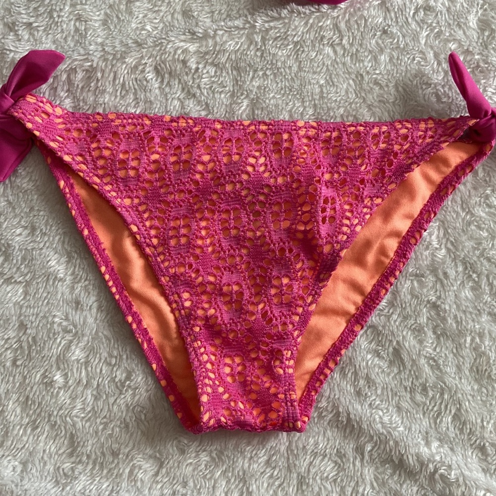 Bikini set - Picture 3 of 7